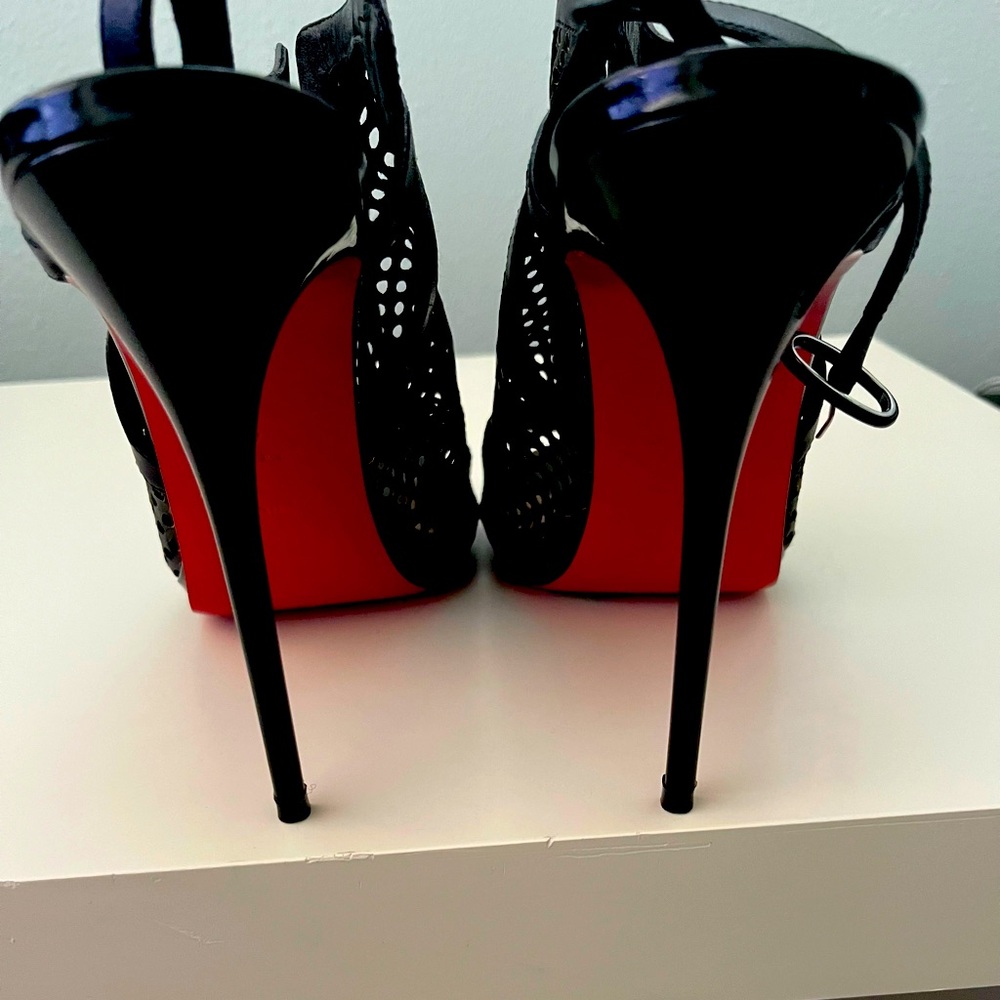 Brand new only wore once Christian Louboutin Booties. Size 40.